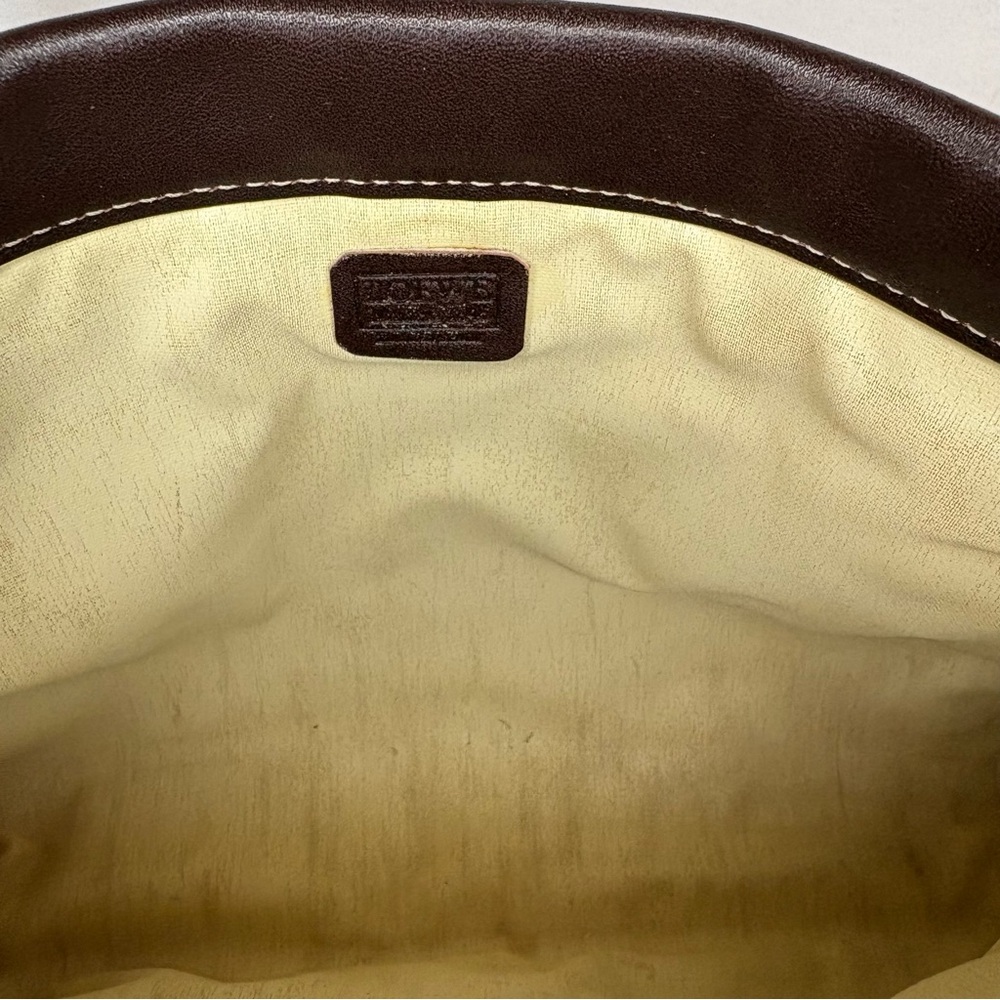 ❌SOLD❌ LOEWE Suede Clutch with Hinged Structured Opening - Picture 9 of 12